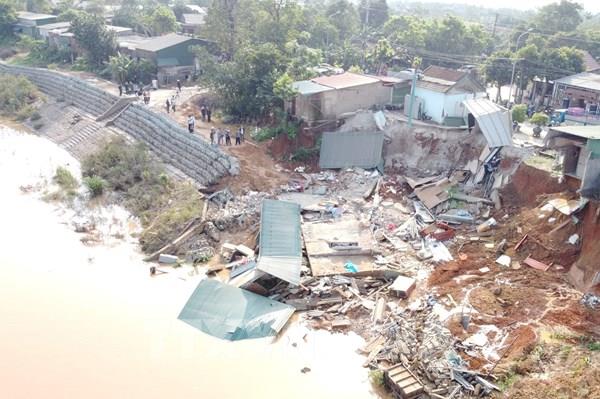 Thủ tướng chỉ đạo tập trung khắc phục hậu quả mưa lũ tại Trung Bộ