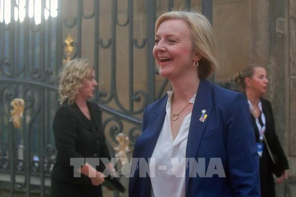 Thủ tướng Anh tuyên bố không từ chức