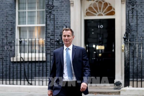 Bộ Tài chính Anh tiếp tục nỗ lực xoa dịu thị trường tài chính