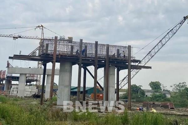 Tháo nút thắt giải ngân vốn, cao tốc Diễn Châu – Bãi Vọt liệu có bứt tốc?