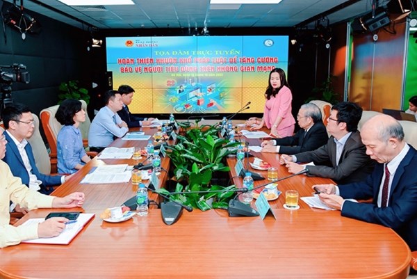 Hoàn thiện khuôn khổ pháp luật để bảo vệ người tiêu dùng trên không gian mạng