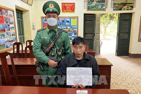 Bắt giữ đối tượng mua bán trái phép ma túy tổng hợp
