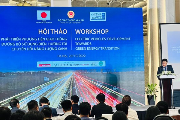 Phát triển phương tiện sử dụng điện hướng tới chuyển đổi năng lượng xanh