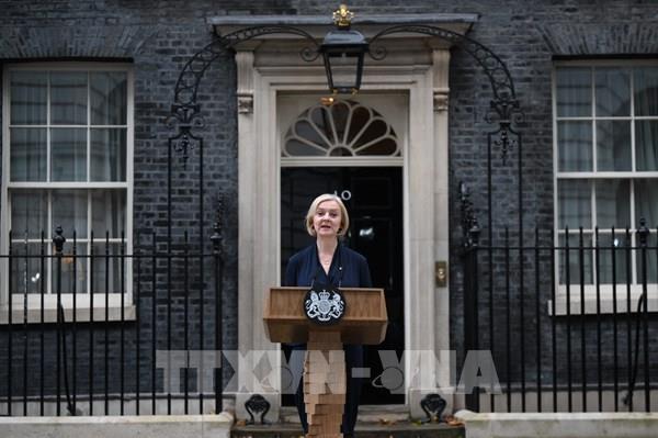 Áp lực "ghế nóng" trên chính trường Anh