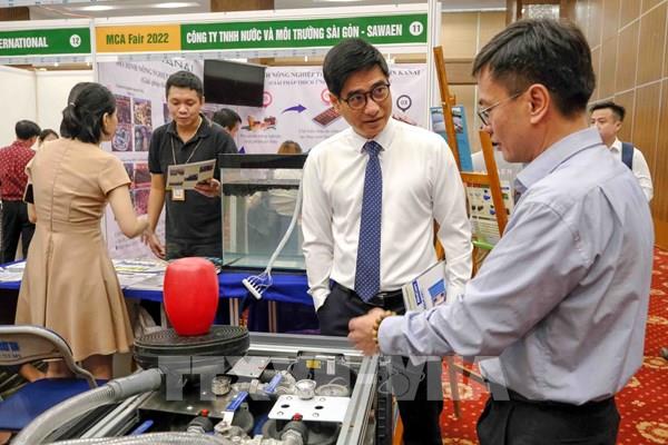 Khai mạc Hội chợ sản phẩm, giải pháp thích ứng biến đổi khí hậu ĐBSCL