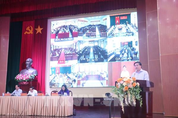 Bí thư Tỉnh ủy Bến Tre trực tiếp đối thoại với người dân