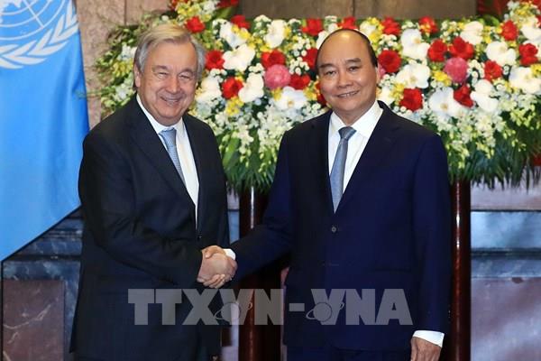 Chủ tịch nước Nguyễn Xuân Phúc hội đàm với Tổng Thư ký Liên hợp quốc