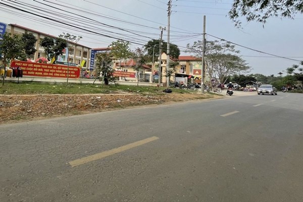Hà Nội phân luồng phục vụ thi công Quốc lộ 2C đoạn qua thị xã Sơn Tây