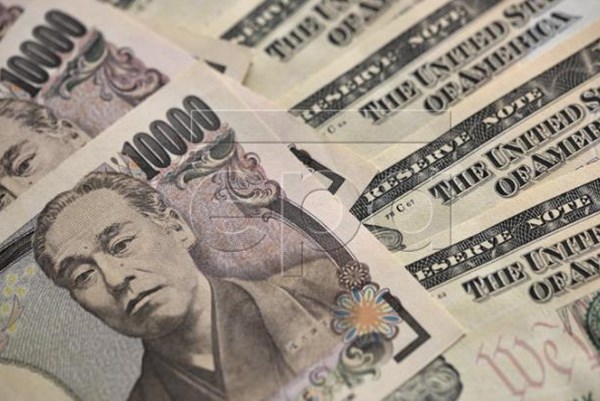 Đồng yen giảm giá mạnh sau thông tin về người kế nhiệm Thống đốc BoJ