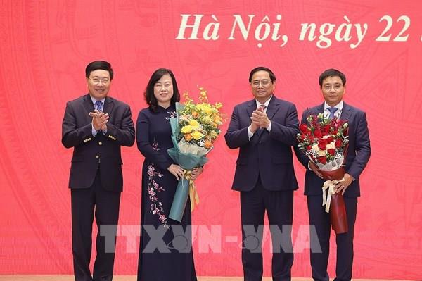 Thủ tướng trao Quyết định bổ nhiệm Bộ trưởng Bộ Y tế và Bộ trưởng Bộ Giao thông Vận tải