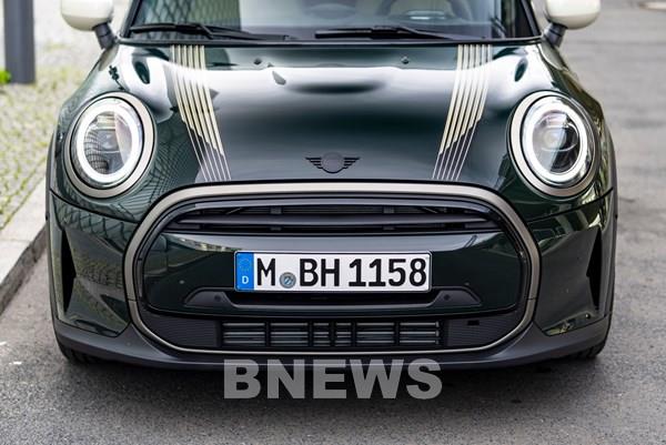 THACO ra mắt phiên bản đặc biệt MINI Cooper S 5-Cửa với giá bán 2,3 tỷ đồng