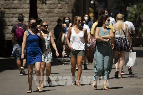 Toàn bộ châu Âu dỡ bỏ hạn chế phòng dịch COVID-19