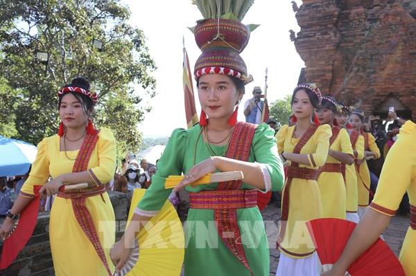 Tưng bừng lễ hội Katê năm 2022