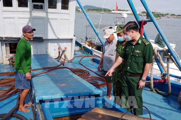 Bà Rịa-Vũng Tàu: Phát hiện tàu cá chở 110 nghìn lít dầu DO không rõ nguồn gốc
