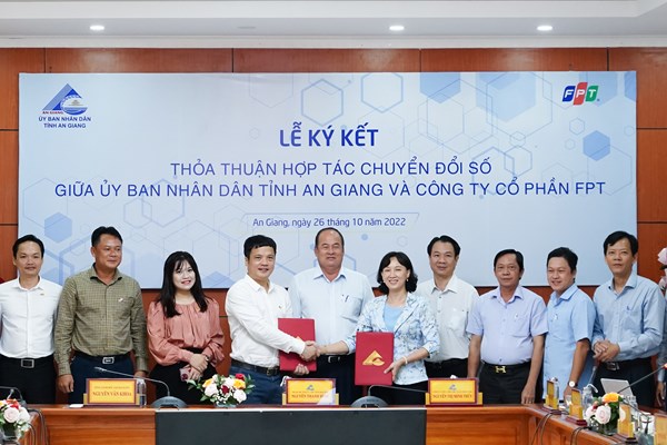 An Giang và FPT ký kết thỏa thuận hợp tác chuyển đổi số đến năm 2025