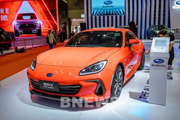 Subaru ra mắt bộ đôi WRX và WRX Wagon hoàn toàn mới tại Triển lãm Ô tô Việt Nam