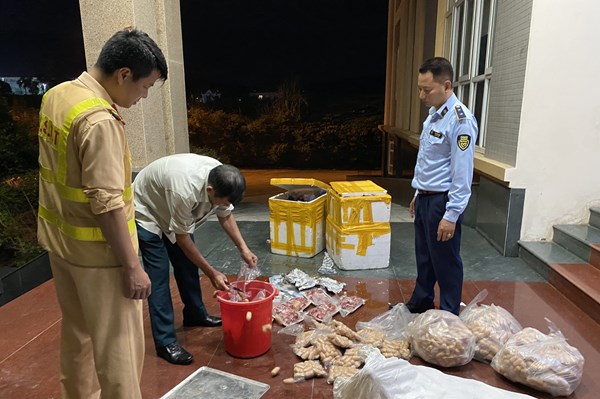 Quảng Ninh xử lý thêm 2 vụ kinh doanh thực phẩm không rõ nguồn gốc xuất xứ 