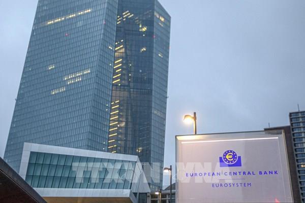 ECB cảnh báo các rủi ro tiềm ẩn trong năm 2023