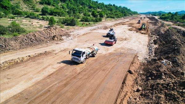 Xử lý nghiêm nhà thầu giao thông vi phạm chuyển nhượng thầu