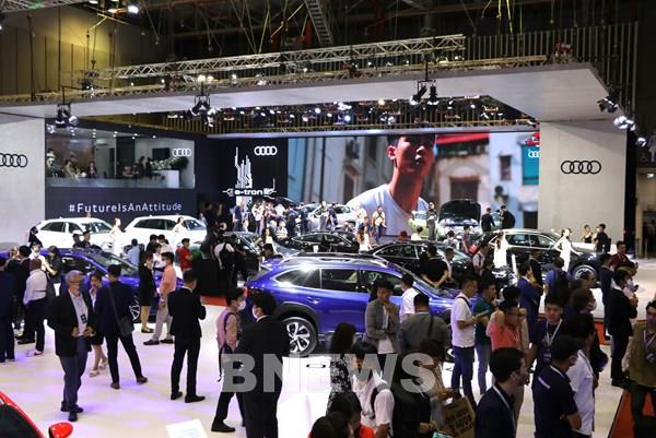 Gần 2.000 xe được bán và hàng nghìn đơn chốt mua tại Triển lãm Ô tô Việt Nam 2022