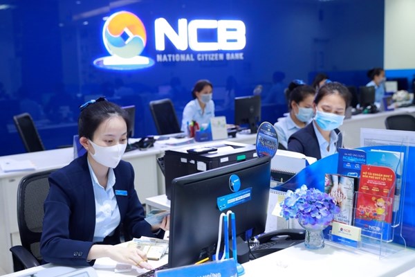 Lãi suất ngân hàng cao nhất lên trên 10%/năm, dòng tiền sẽ có sự dịch chuyển?