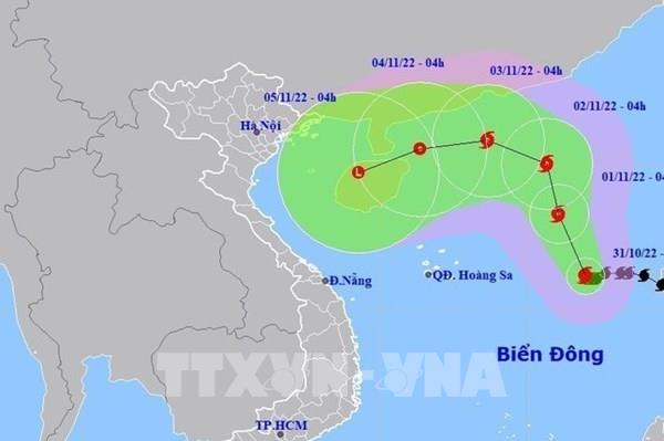 Bão số 7 di chuyển theo hướng Bắc Tây Bắc, mỗi giờ đi được 10 km