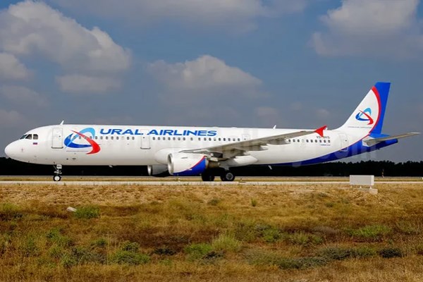 Nga mở đường bay thẳng tới Lào