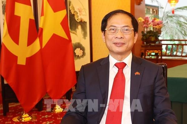 Bộ trưởng Ngoại giao Bùi Thanh Sơn trả lời phỏng vấn báo chí về kết quả chuyến thăm chính thức Trung Quốc của Tổng Bí thư Nguyễn Phú Trọng