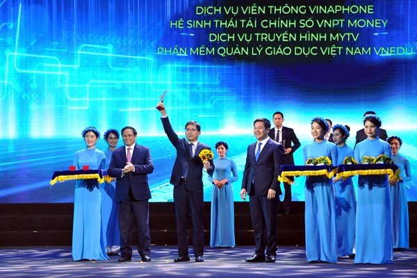 VNPT vinh dự nhận biểu trưng Thương hiệu Quốc gia 2022
