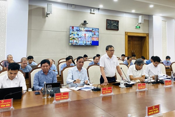 EVN kiến nghị tỉnh Quảng Ninh tháo gỡ vướng mắc mặt bằng 27 dự án lưới điện