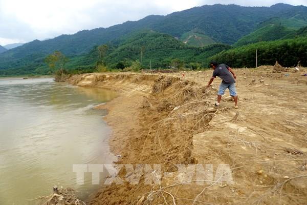 Quảng Nam: Sạt lở bờ sông Côn, ảnh hưởng đến đời sống người dân
