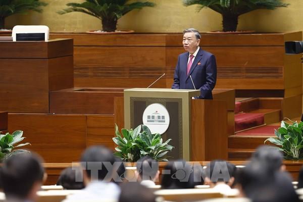 Quốc hội thảo luận về việc đấu giá biển số xe ôtô