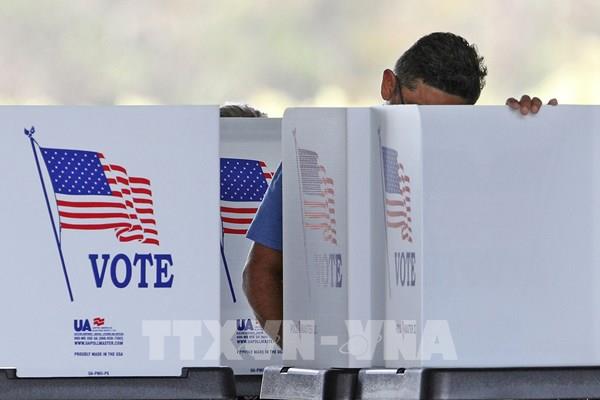 Bầu cử giữa kỳ Mỹ 2022: Sự đua tranh quyết liệt giữa 2 đảng