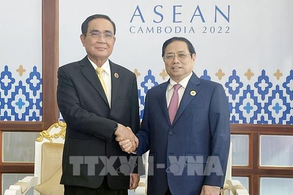 Thủ tướng Phạm Minh Chính gặp Thủ tướng Thái Lan và Chủ tịch Hạ viện Malaysia