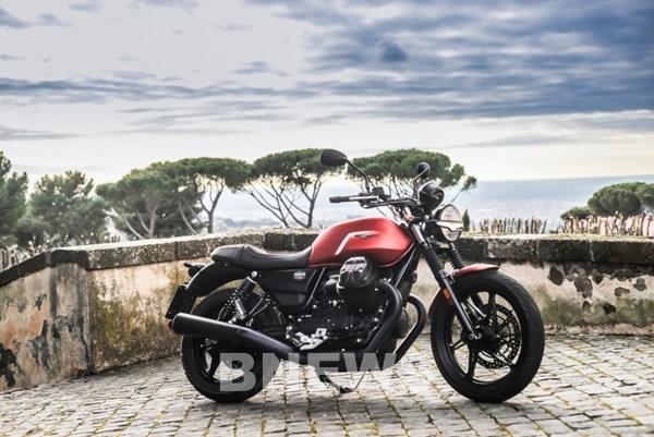 Piaggio Việt Nam ra mắt mô tô Moto Guzzi V7 với 2 phiên bản, giá từ 385 triệu