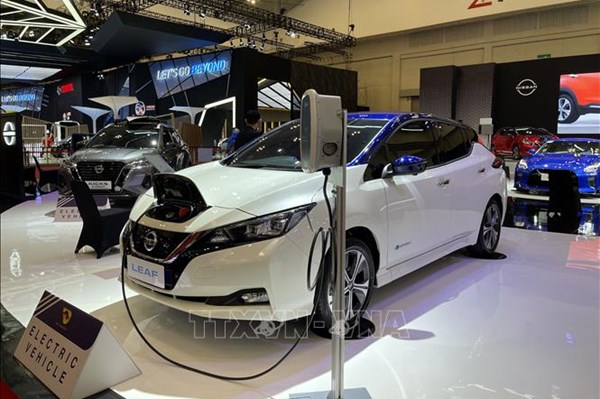 Indonesia xem xét kế hoạch khuyến khích chuyển đổi ô tô điện