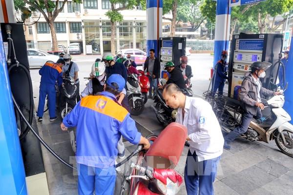 Doanh nghiệp có thể tự định giá xăng dầu, đưa giá dần về thị trường