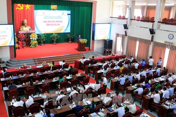 Xúc tiến đầu tư về du lịch và thương mại giữa Tp. Hồ Chí Minh và tỉnh Vĩnh Long