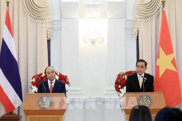 Chủ tịch nước Nguyễn Xuân Phúc hội đàm với Thủ tướng Thái Lan Prayut Chan-o-cha