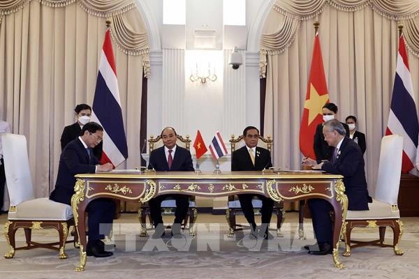 Việt Nam và Thái Lan sẽ nâng kim ngạch thương mại lên 30 tỷ USD