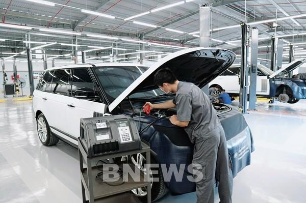 Jaguar Land Rover đầu tư 5 triệu bảng Anh để tái tạo trải nghiệm trong sản xuất