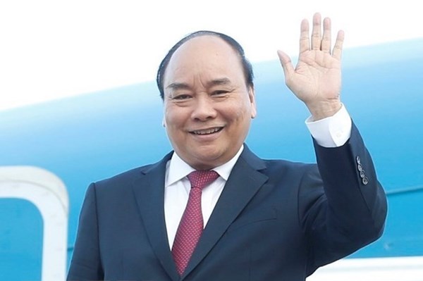 Chủ tịch nước Nguyễn Xuân Phúc lên đường thăm cấp nhà nước Cộng hòa Indonesia