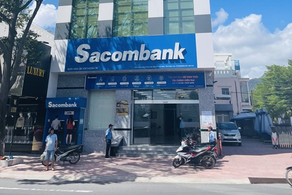 Sacombank sa thải nhân sự lợi dụng tín nhiệm trong vay và cho vay