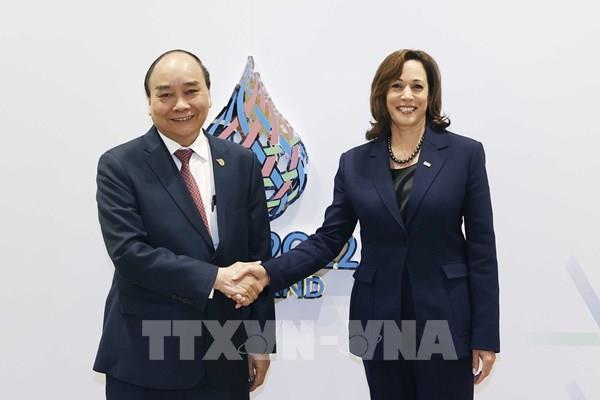 Chủ tịch nước Nguyễn Xuân Phúc gặp Phó Tổng thống Hoa Kỳ Kamala Harris