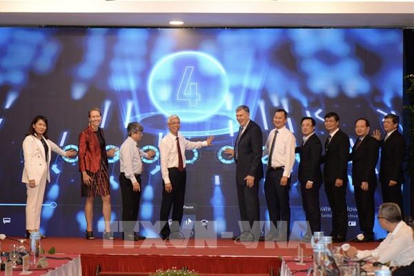 Tp. Hồ Chí Minh rút khoảng cách doanh nghiệp – chính quyền