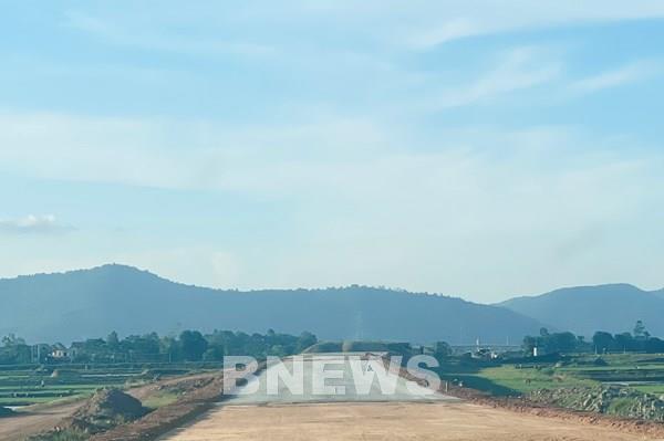 Đề xuất lùi thời hạn hoàn thành cao tốc Bến Lức - Long Thành