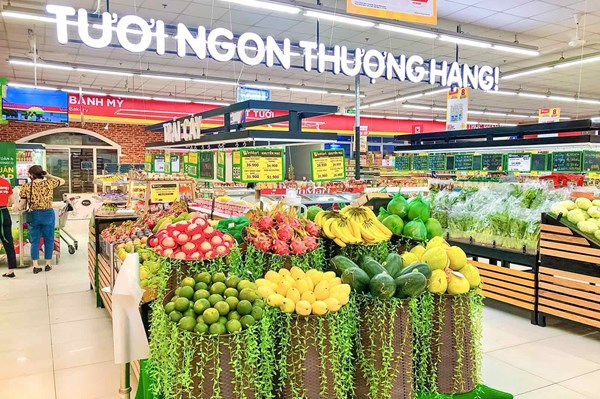 Sức mua khởi sắc, nhà bán lẻ ồ ạt “tung” khuyến mại