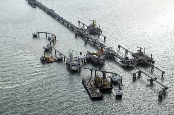 Đức: Chi phí mua và bảo trì kho cảng nổi LNG cao gấp đôi so với dự tính