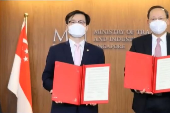 Hàn Quốc và Singapore  ký thỏa thuận thương mại số