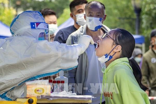 Trung Quốc liệu có thay đổi chính sách kiểm soát dịch COVID-19?